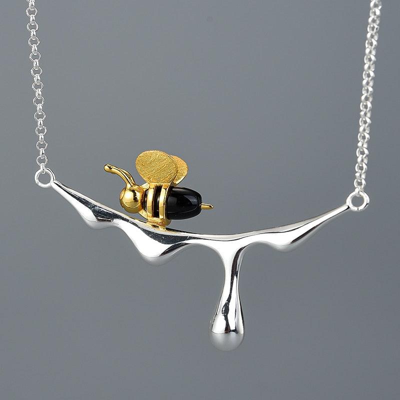 Bee 18K Gold Plated Pendant Necklace - Eccentric You