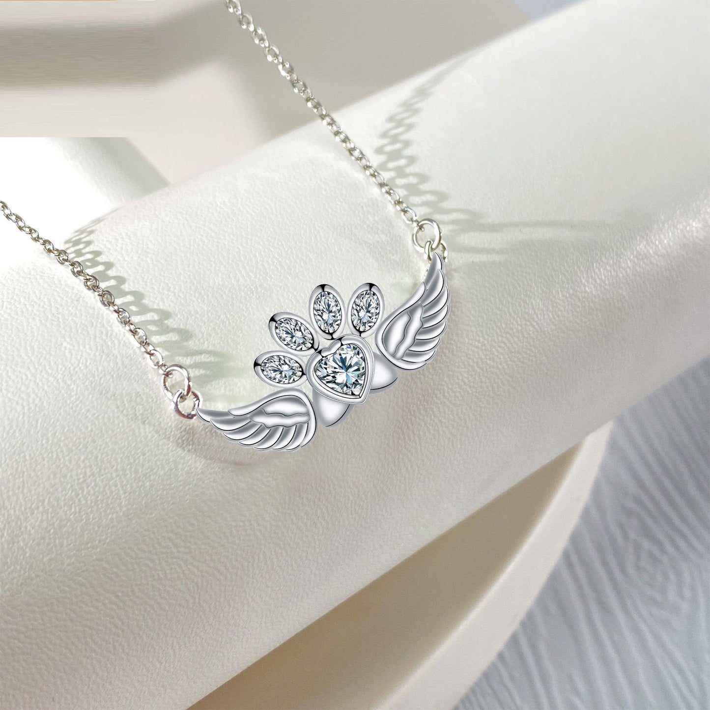 PawHalo Wings – Sparkling Guardian Necklace