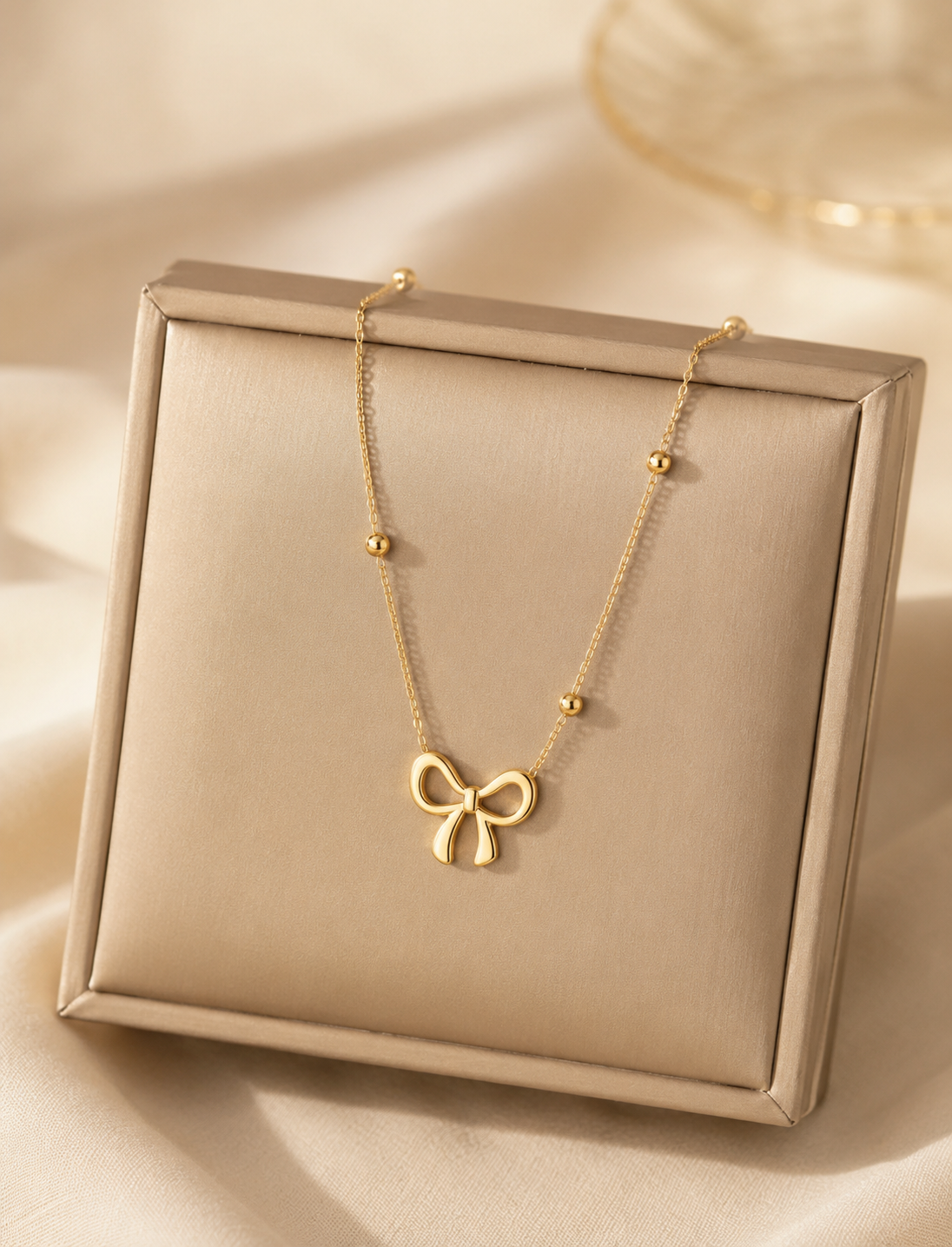 Valvet Bow Necklace