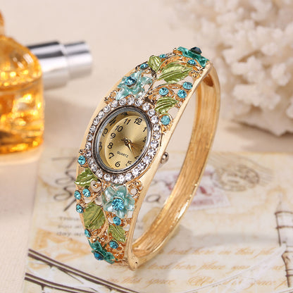 New Blue Vintage Style Elegant Wrist Watch