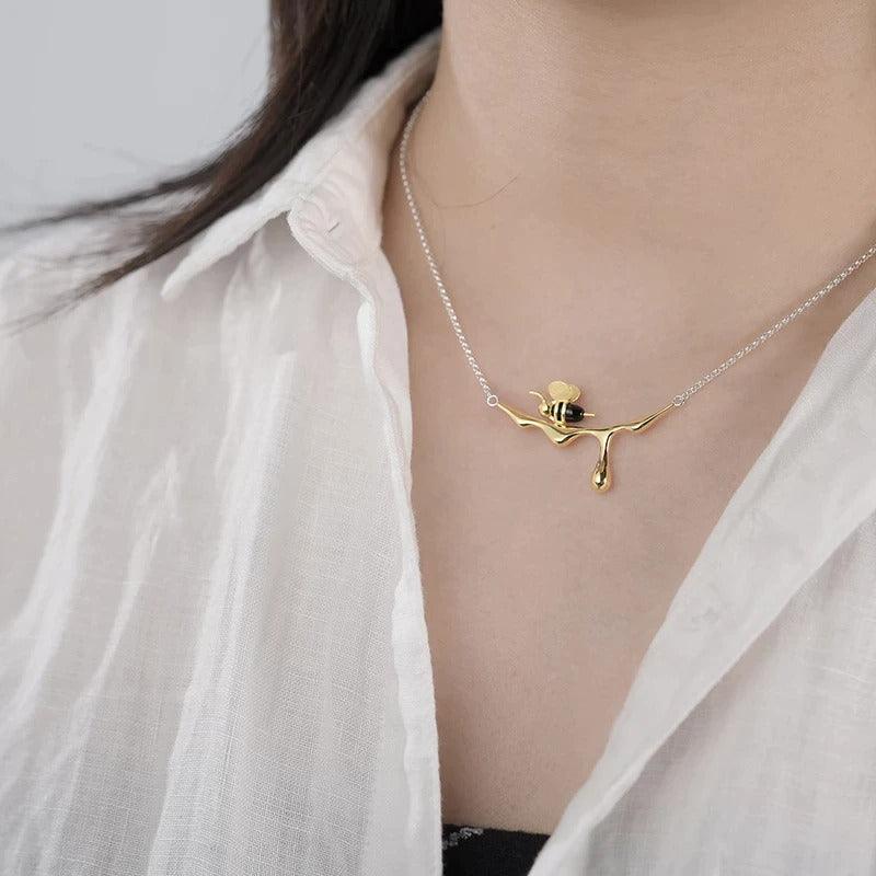Bee 18K Gold Plated Pendant Necklace - Eccentric You